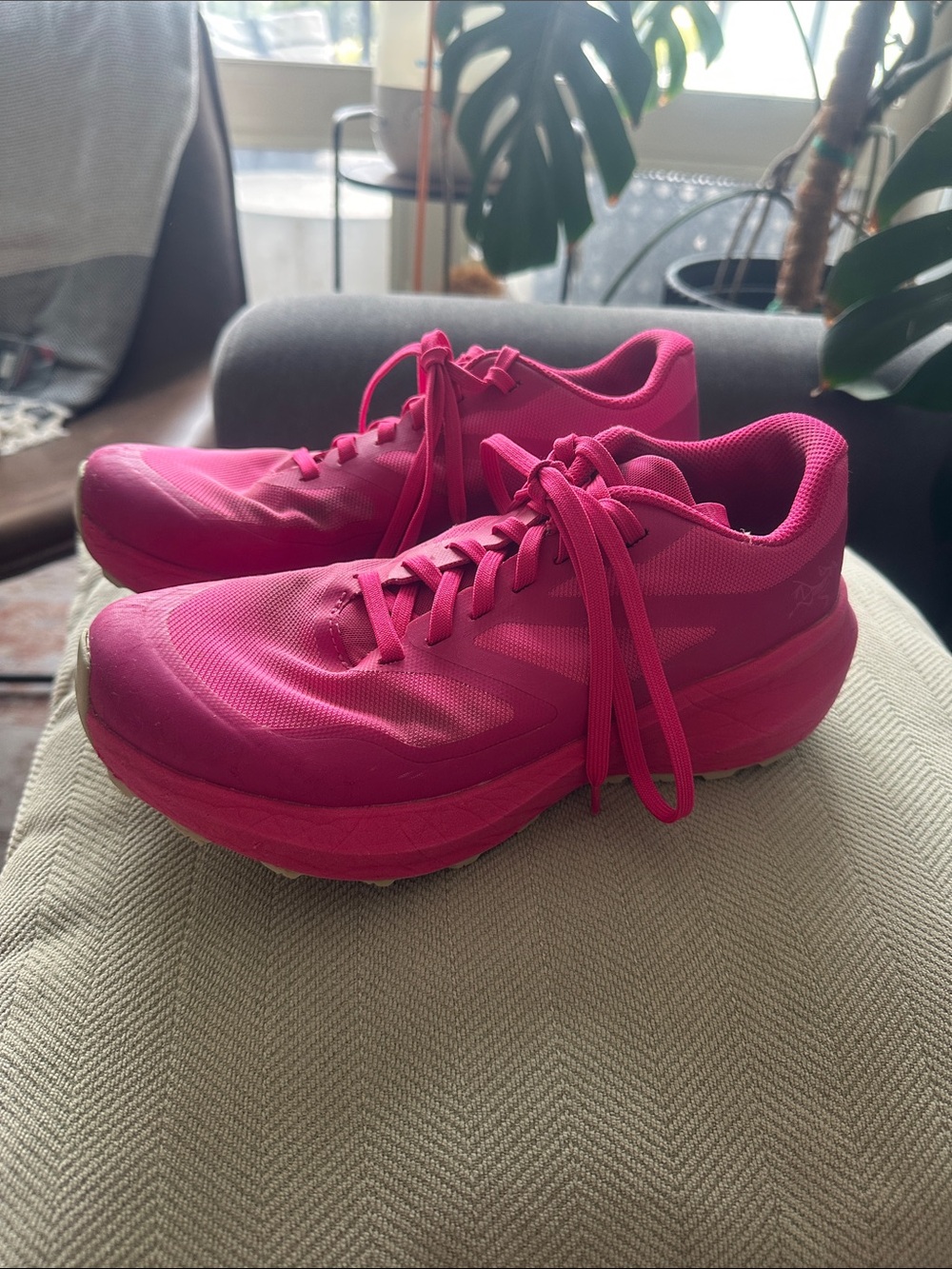 Arcteryx women’s norvan LD 3 trail runner